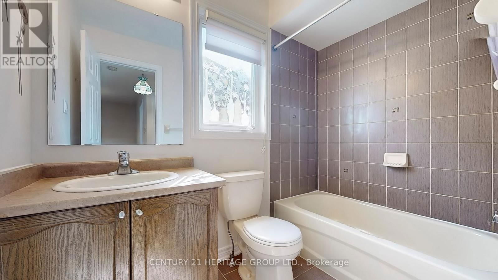 10 BETONY DRIVE Image 18