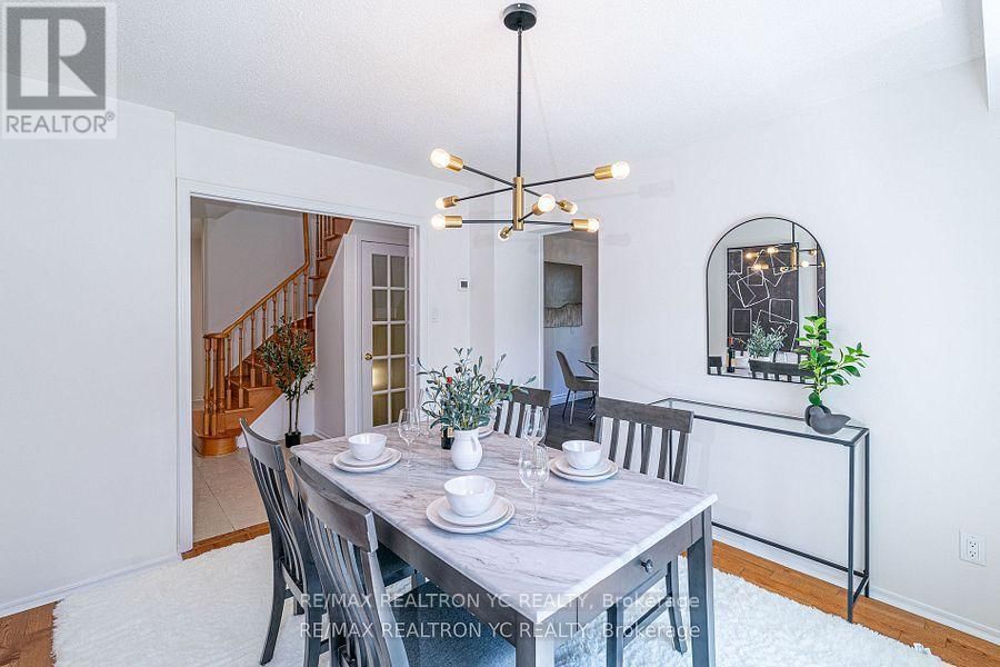 19 BRECKONWOOD CRESCENT Image 14