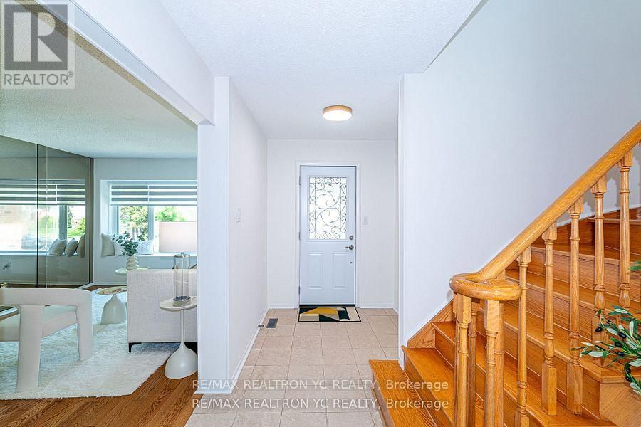 19 BRECKONWOOD CRESCENT Image 4
