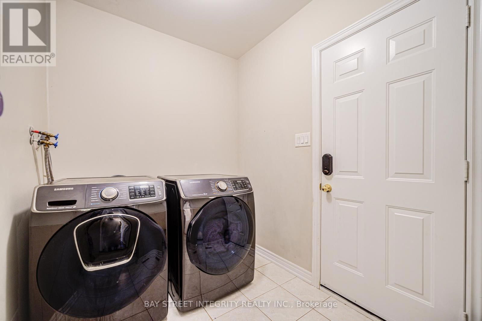 39 FORESTBROOK DRIVE Image 11