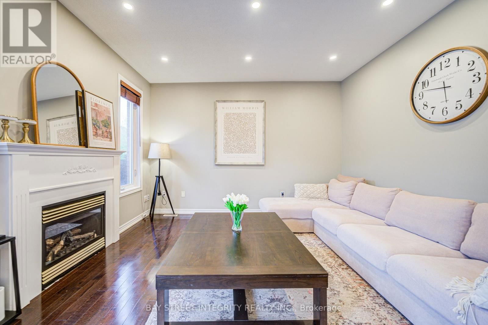 39 FORESTBROOK DRIVE Image 17
