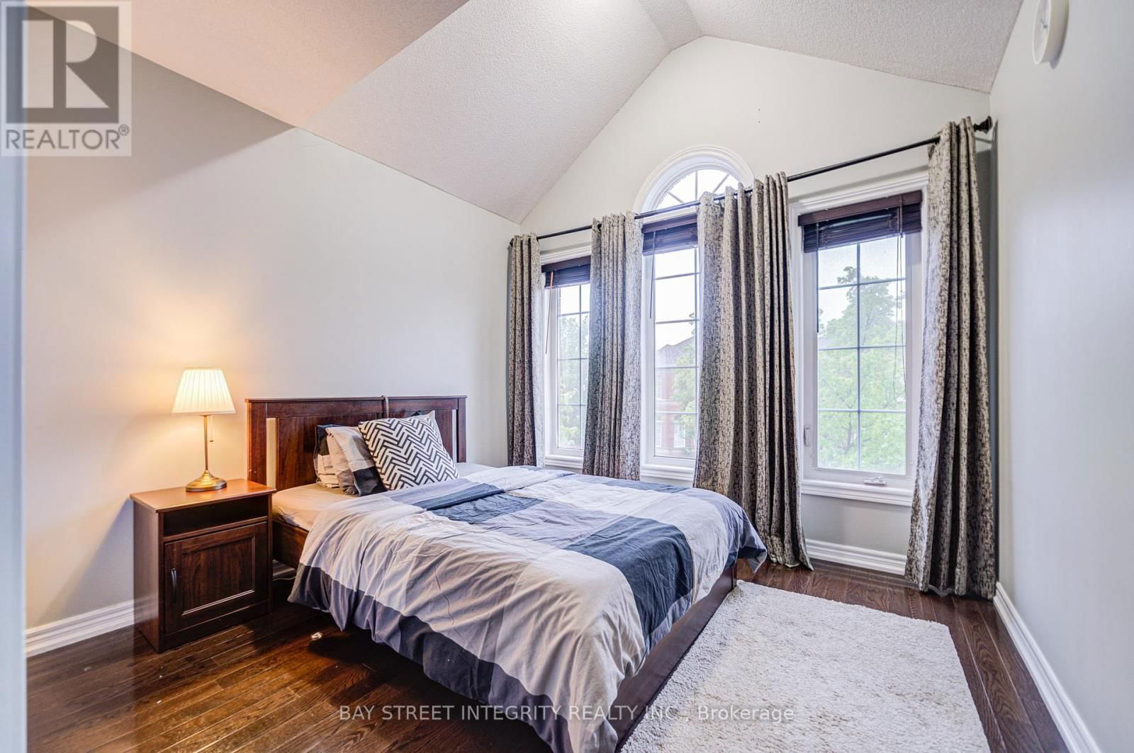 39 FORESTBROOK DRIVE Image 32