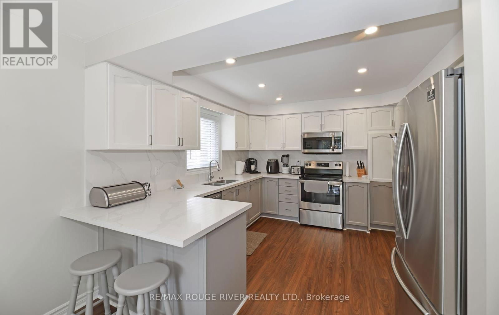48 ENZO CRESCENT Image 11