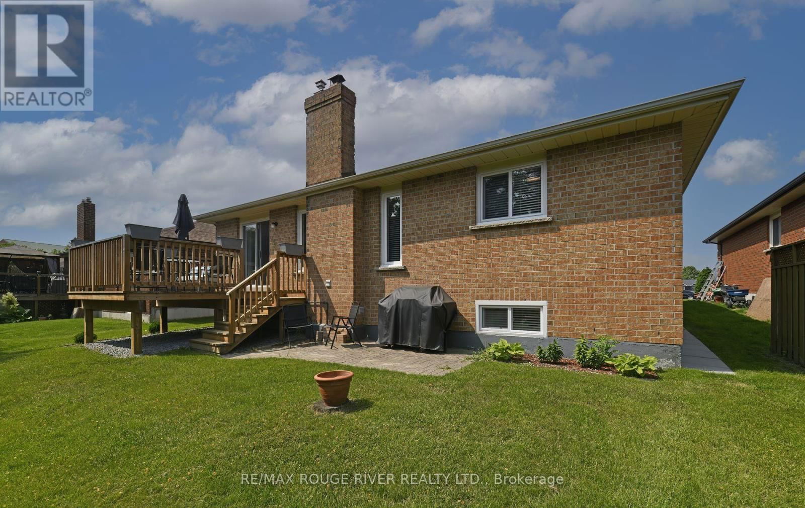 48 ENZO CRESCENT Image 27