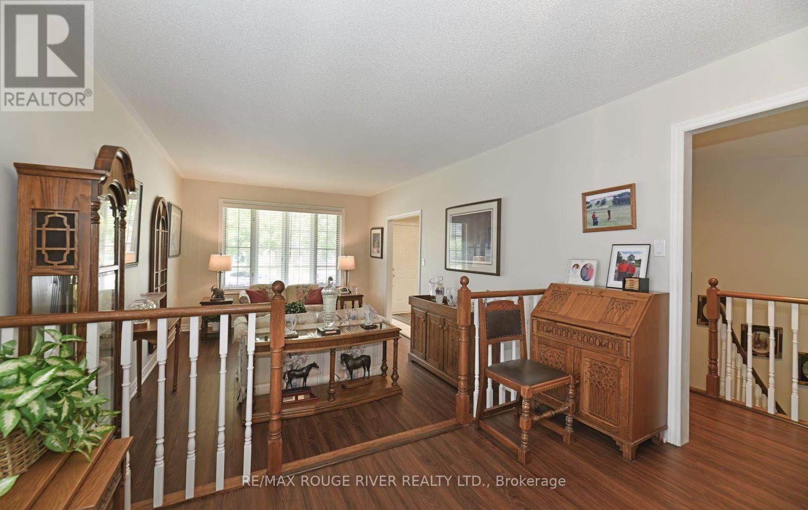 48 ENZO CRESCENT Image 7