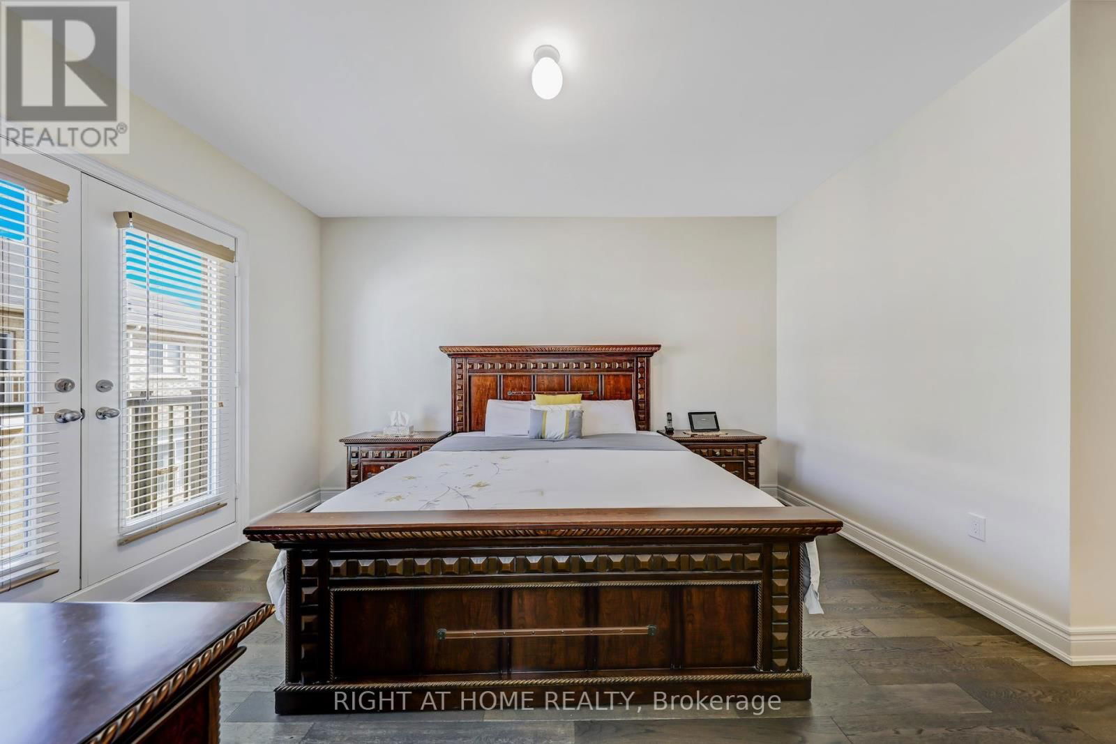 16 LASALLE LANE Image 34