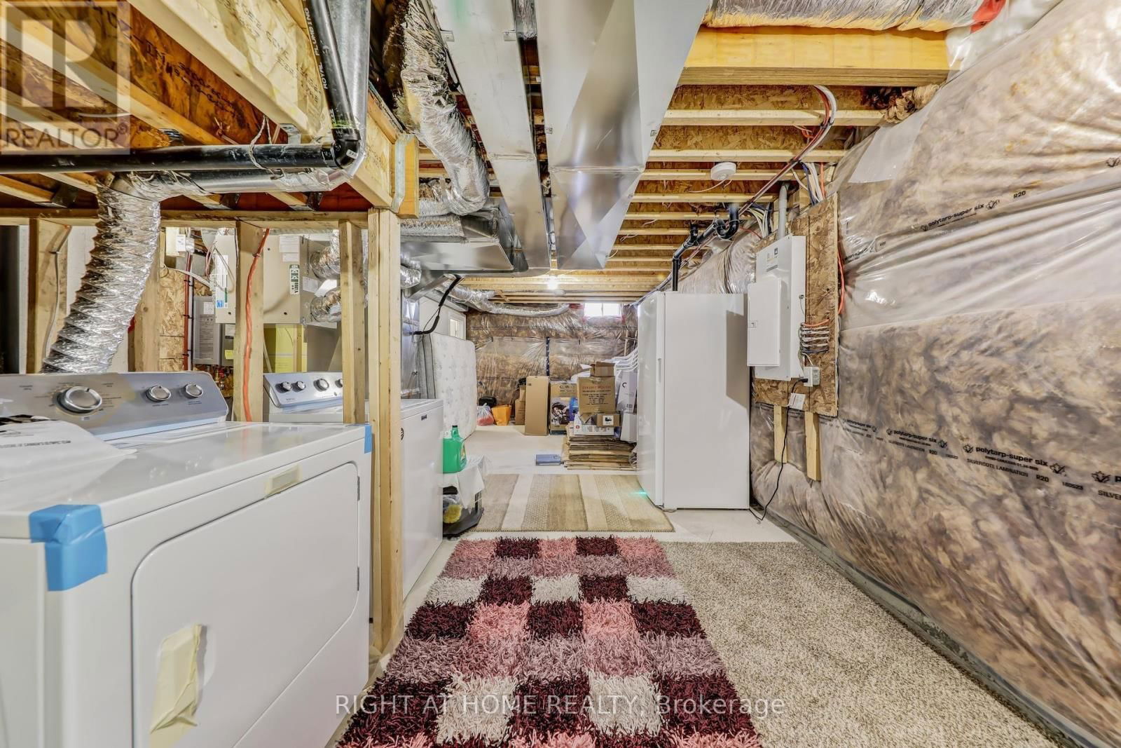 16 LASALLE LANE Image 47