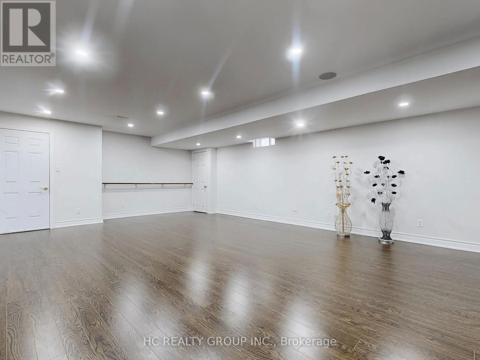 32 STONY HILL BOULEVARD Image 38