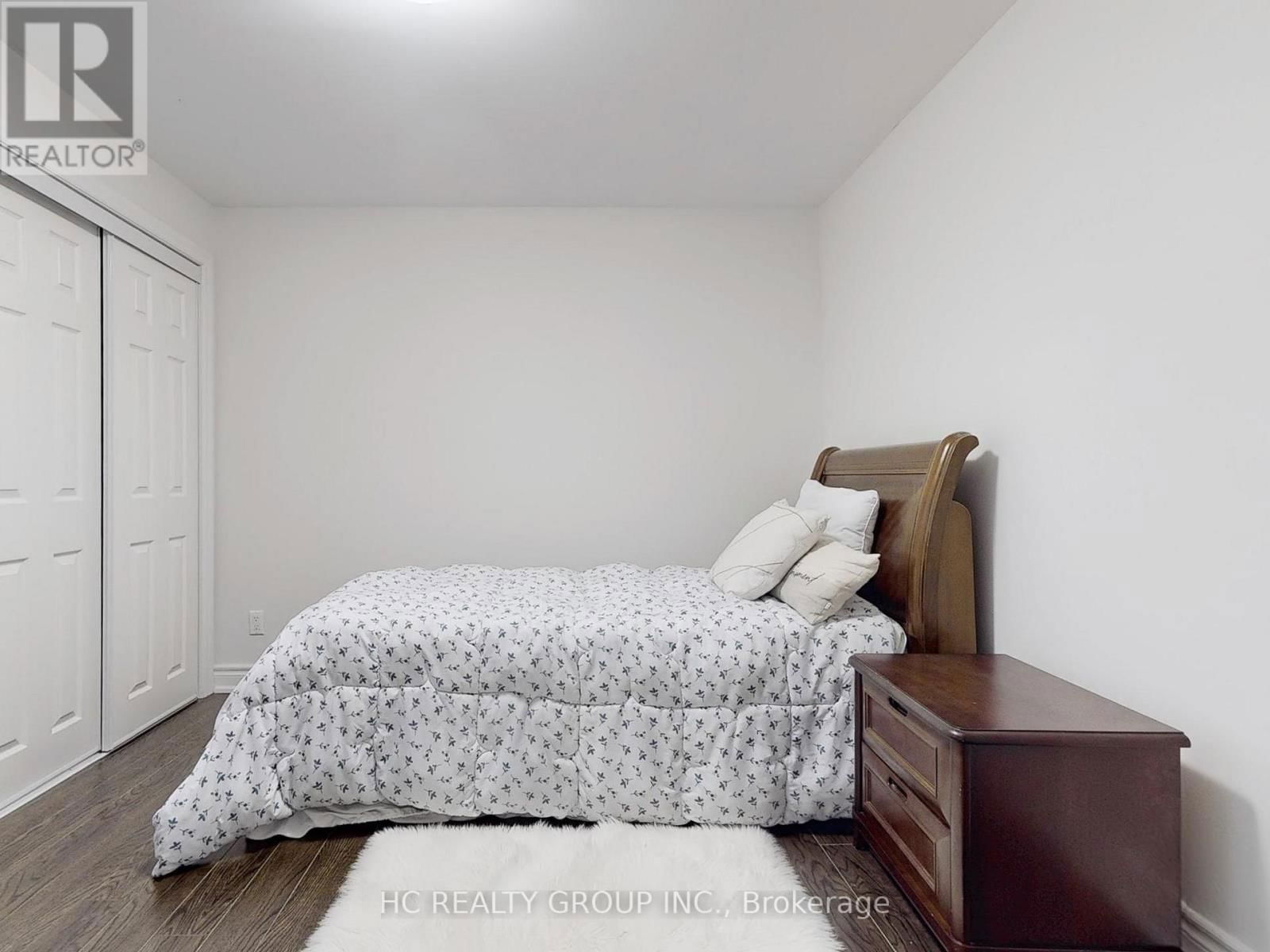 32 STONY HILL BOULEVARD Image 40