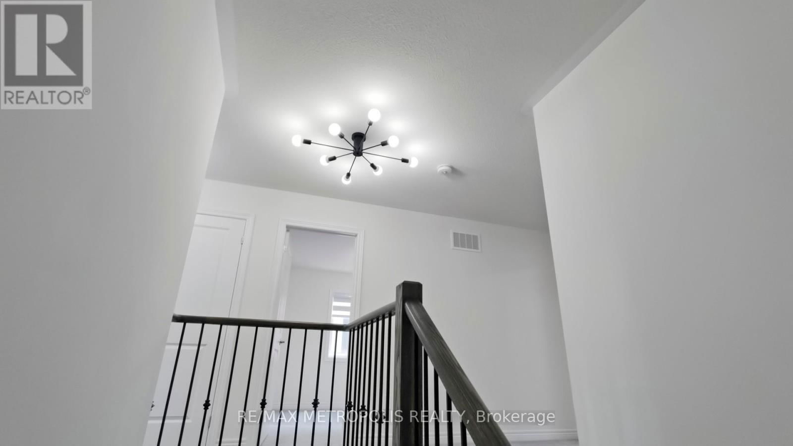 1315 DAVIS LOOP Image 28