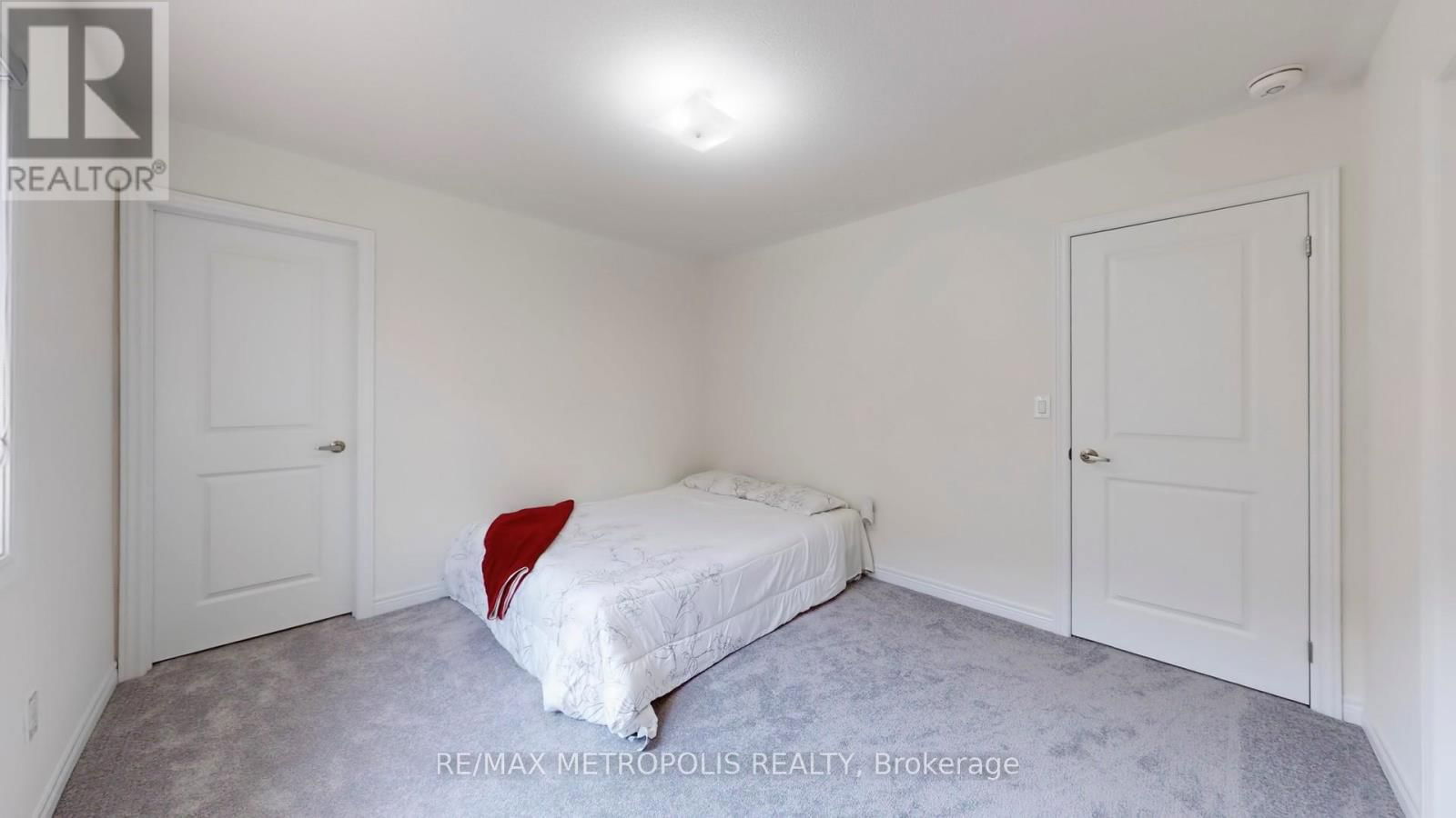 1315 DAVIS LOOP Image 39