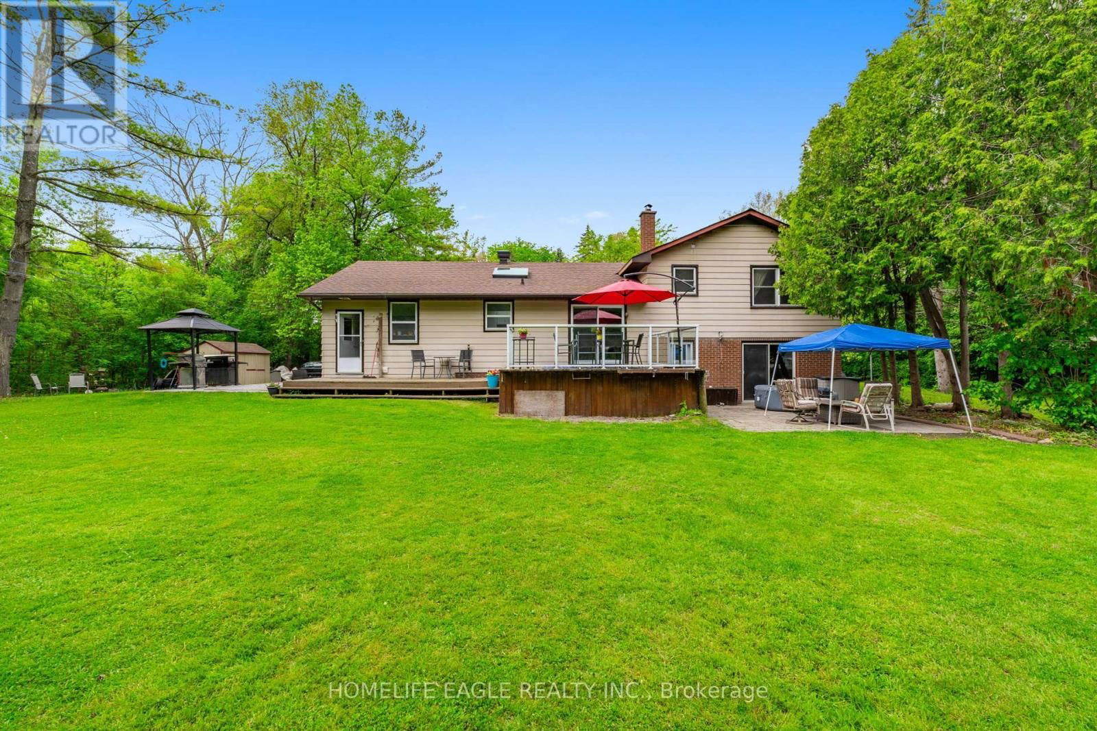 19341 BATHURST STREET Image 25