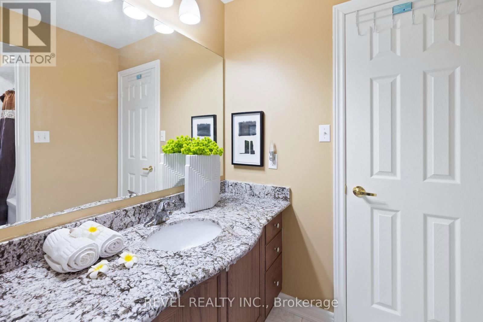 16 TERRANCE DRIVE Image 23
