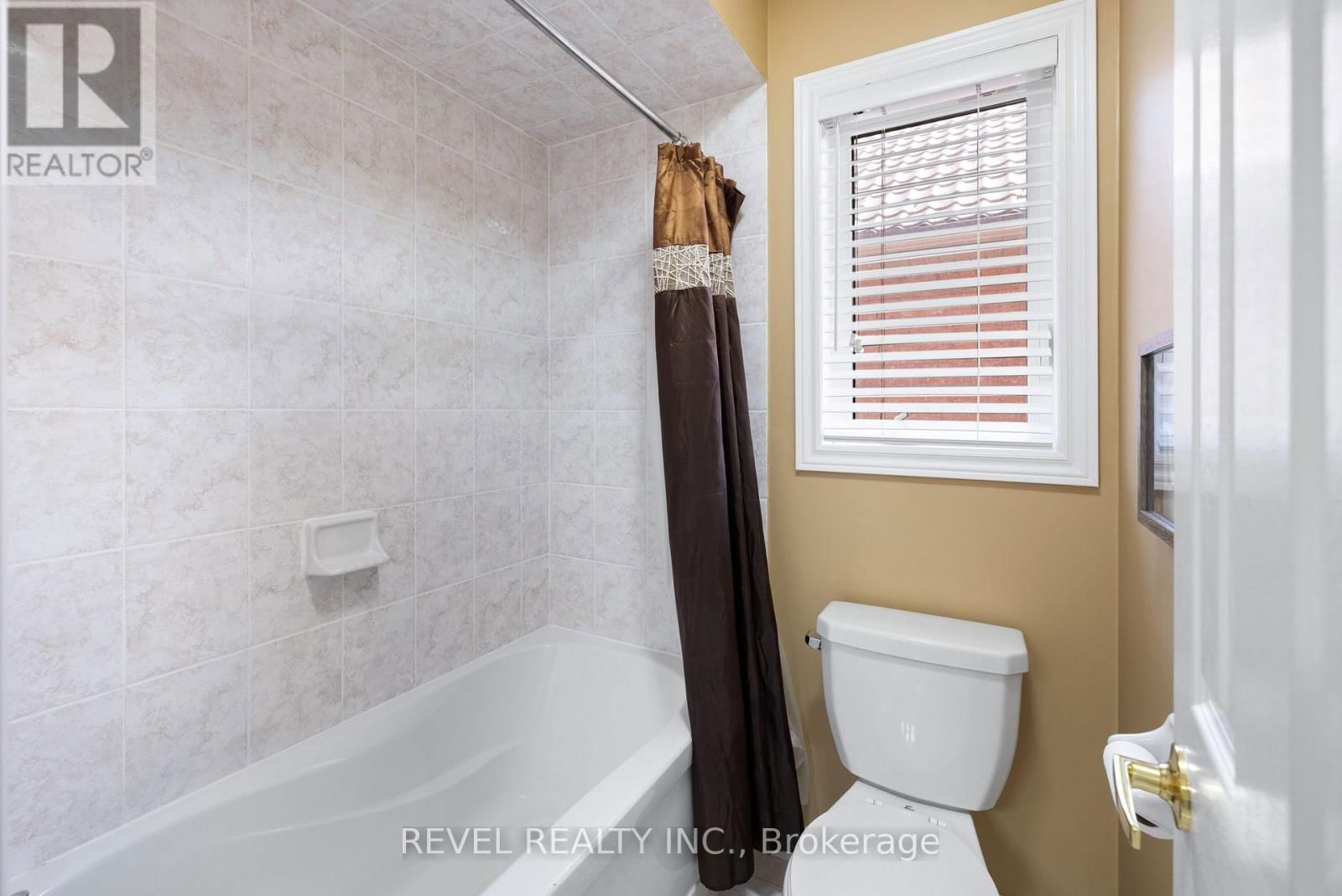 16 TERRANCE DRIVE Image 26