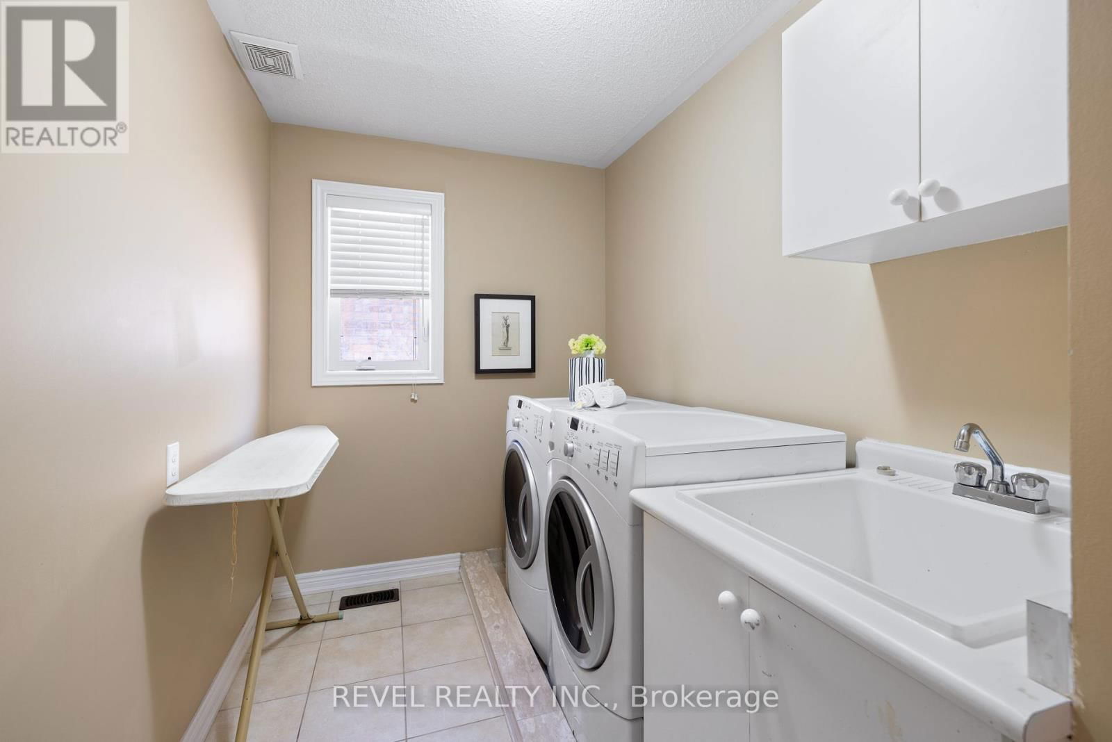 16 TERRANCE DRIVE Image 30