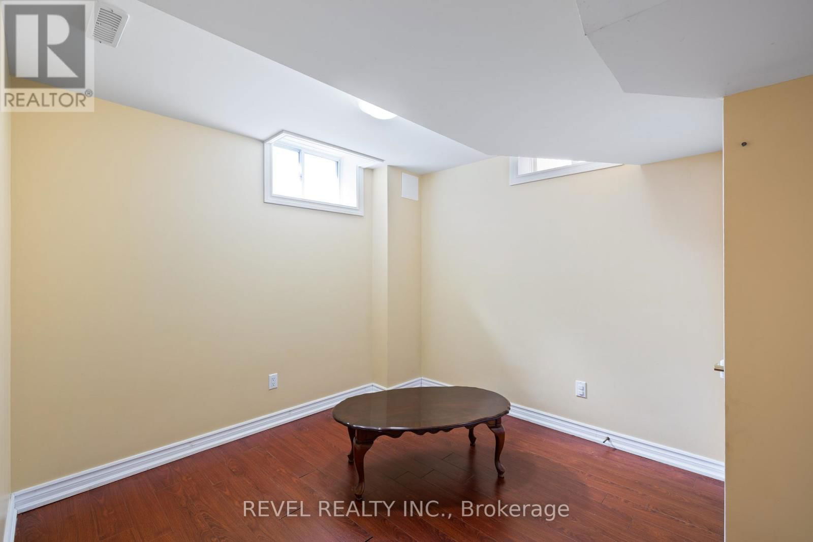 16 TERRANCE DRIVE Image 37