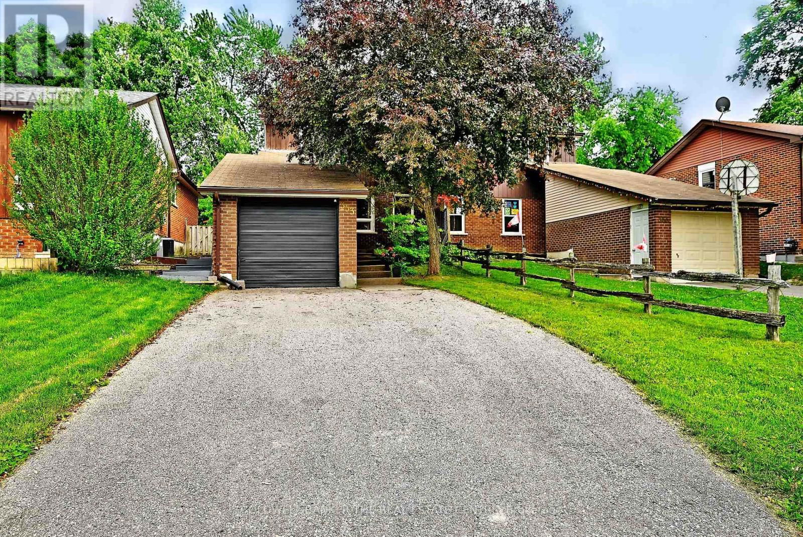 353 MAPLEGROVE AVENUE Image 1