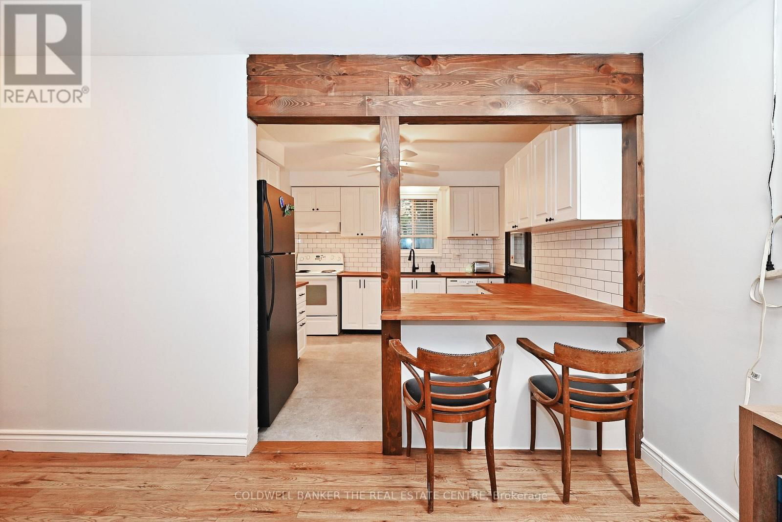 353 MAPLEGROVE AVENUE Image 15