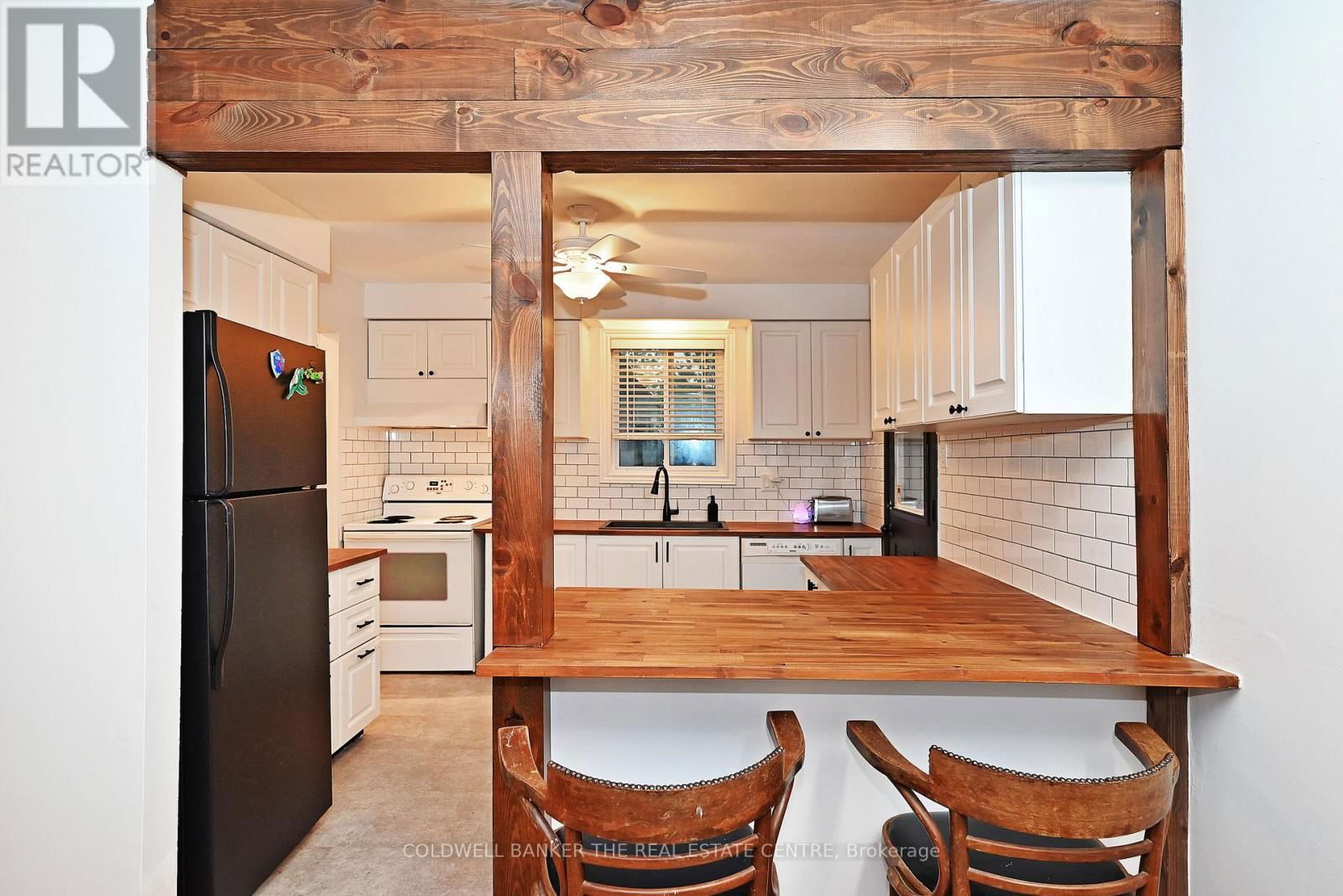 353 MAPLEGROVE AVENUE Image 16
