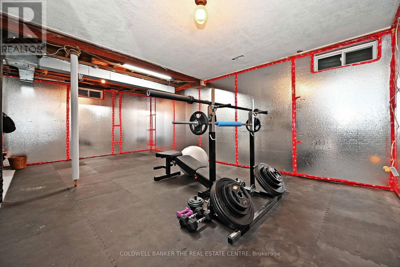 353 MAPLEGROVE AVENUE Image 25
