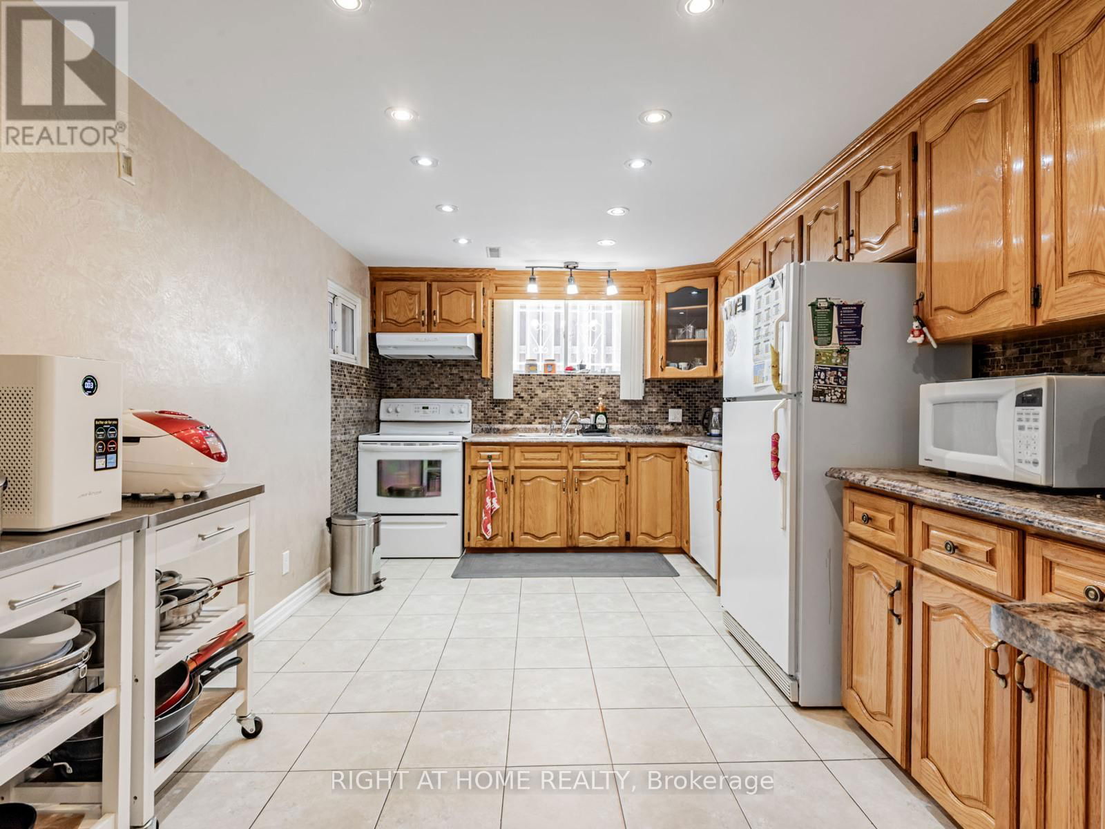 7 POINT O'WOODS DRIVE Image 30