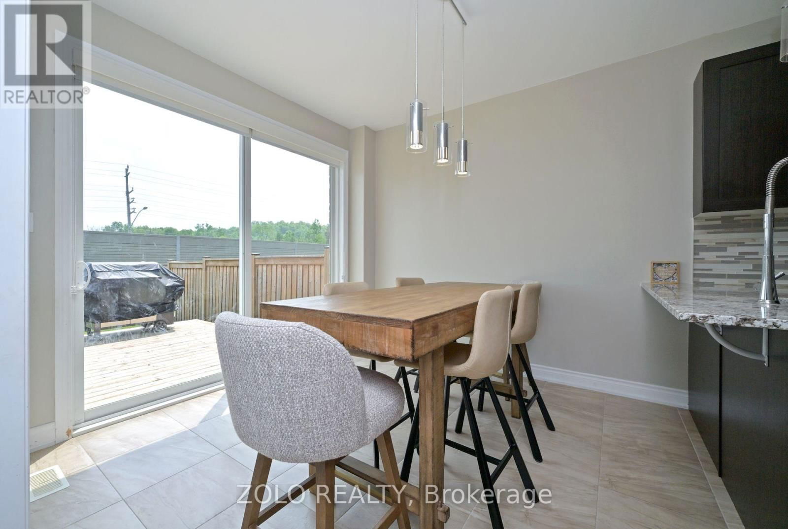 69 WALKER BOULEVARD Image 14