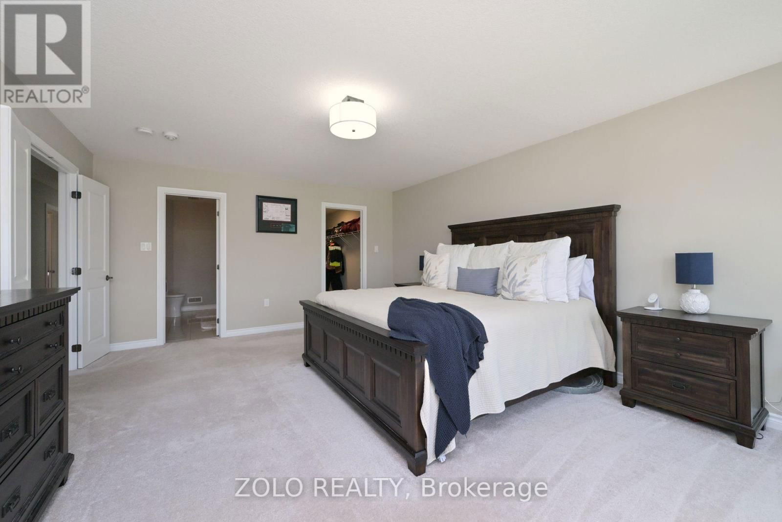 69 WALKER BOULEVARD Image 18