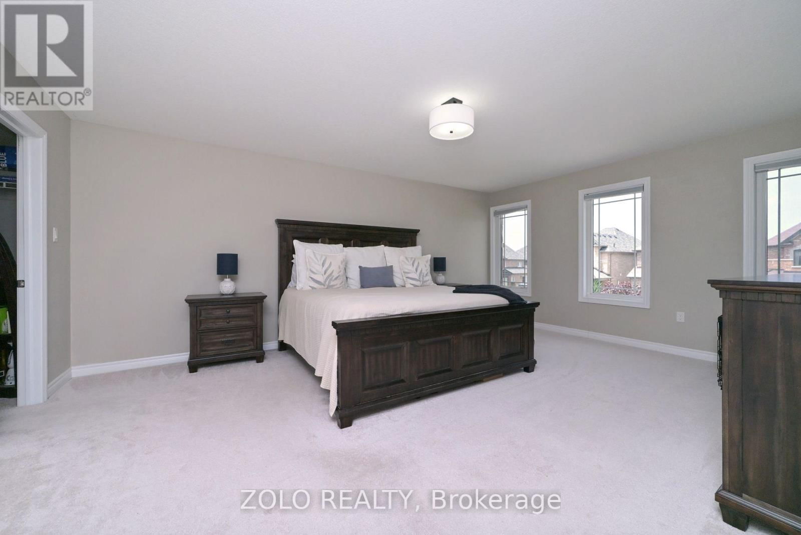 69 WALKER BOULEVARD Image 19