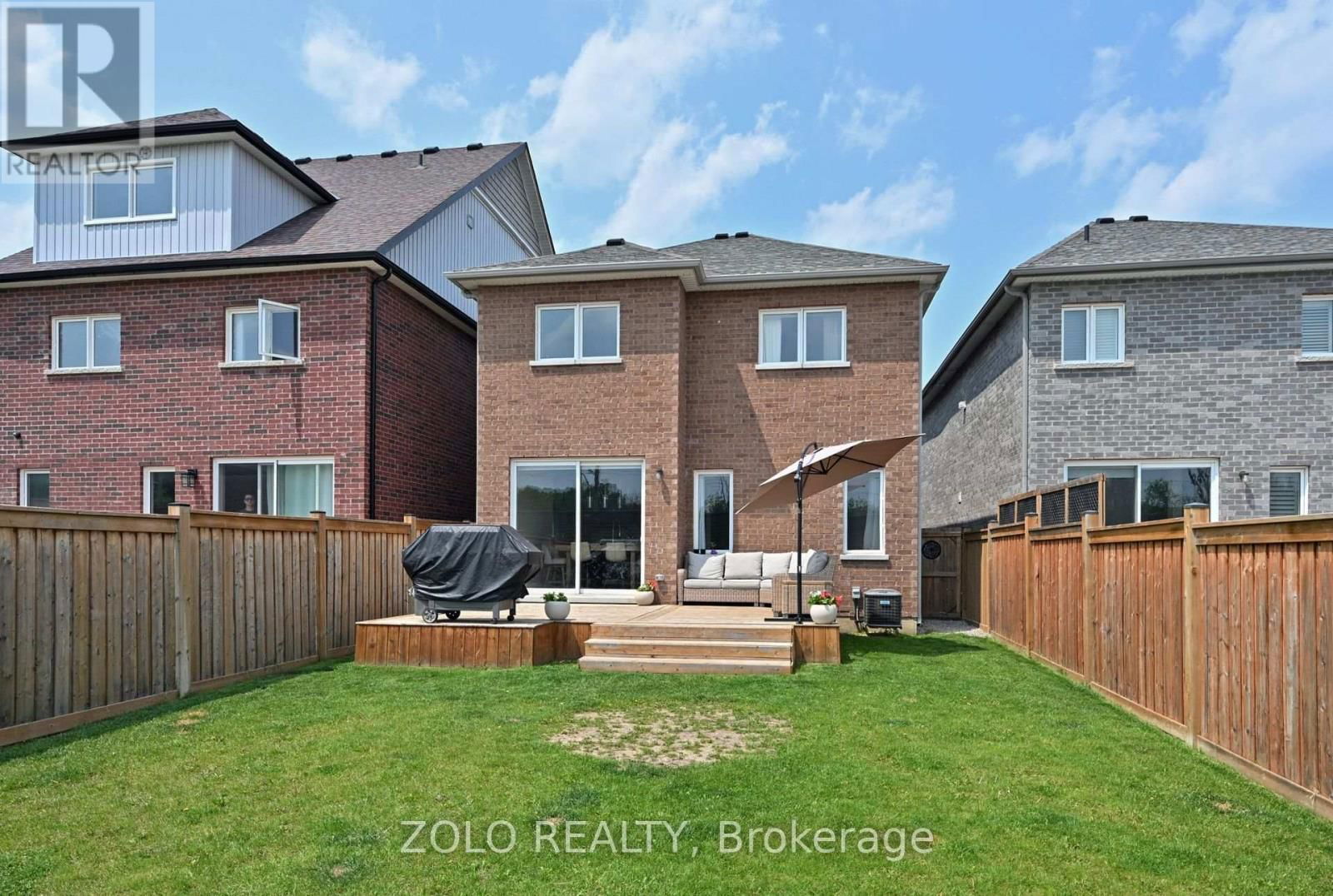 69 WALKER BOULEVARD Image 36
