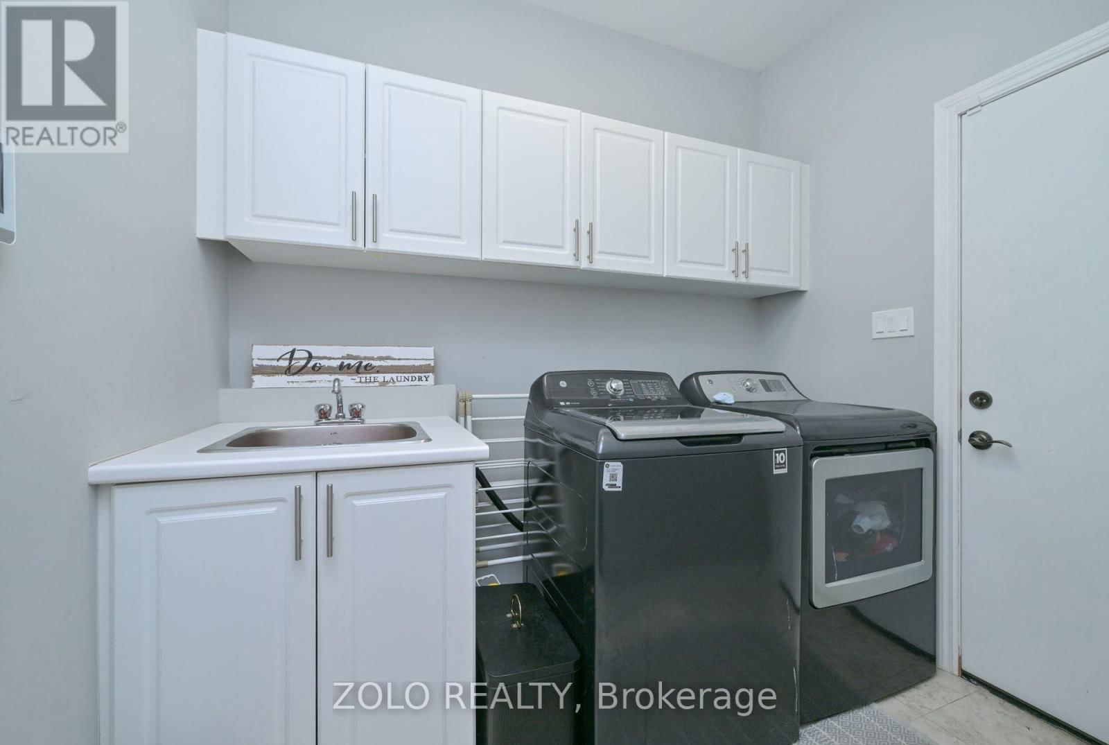 69 WALKER BOULEVARD Image 9