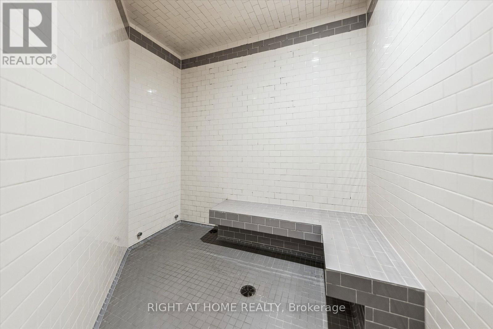 128 - 180 JOHN WAY WEST Image 39