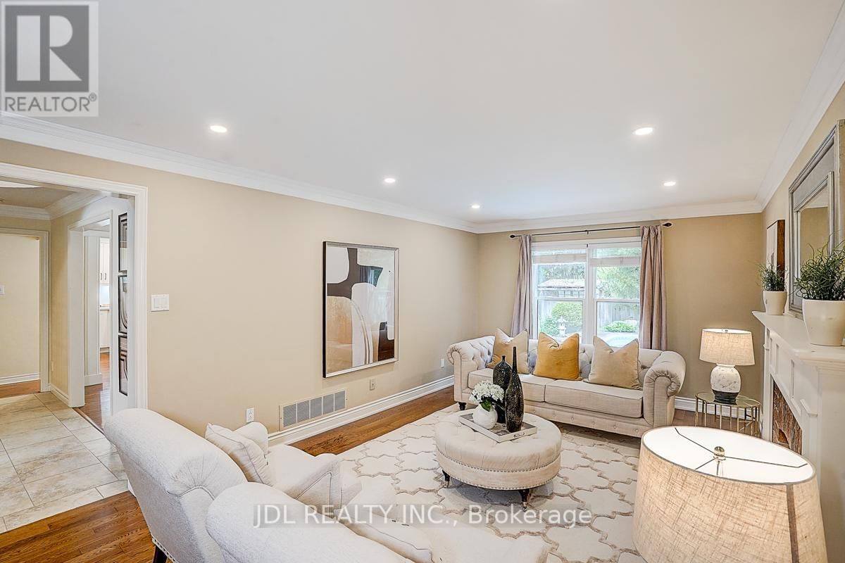 113 AITKEN CIRCLE Image 13