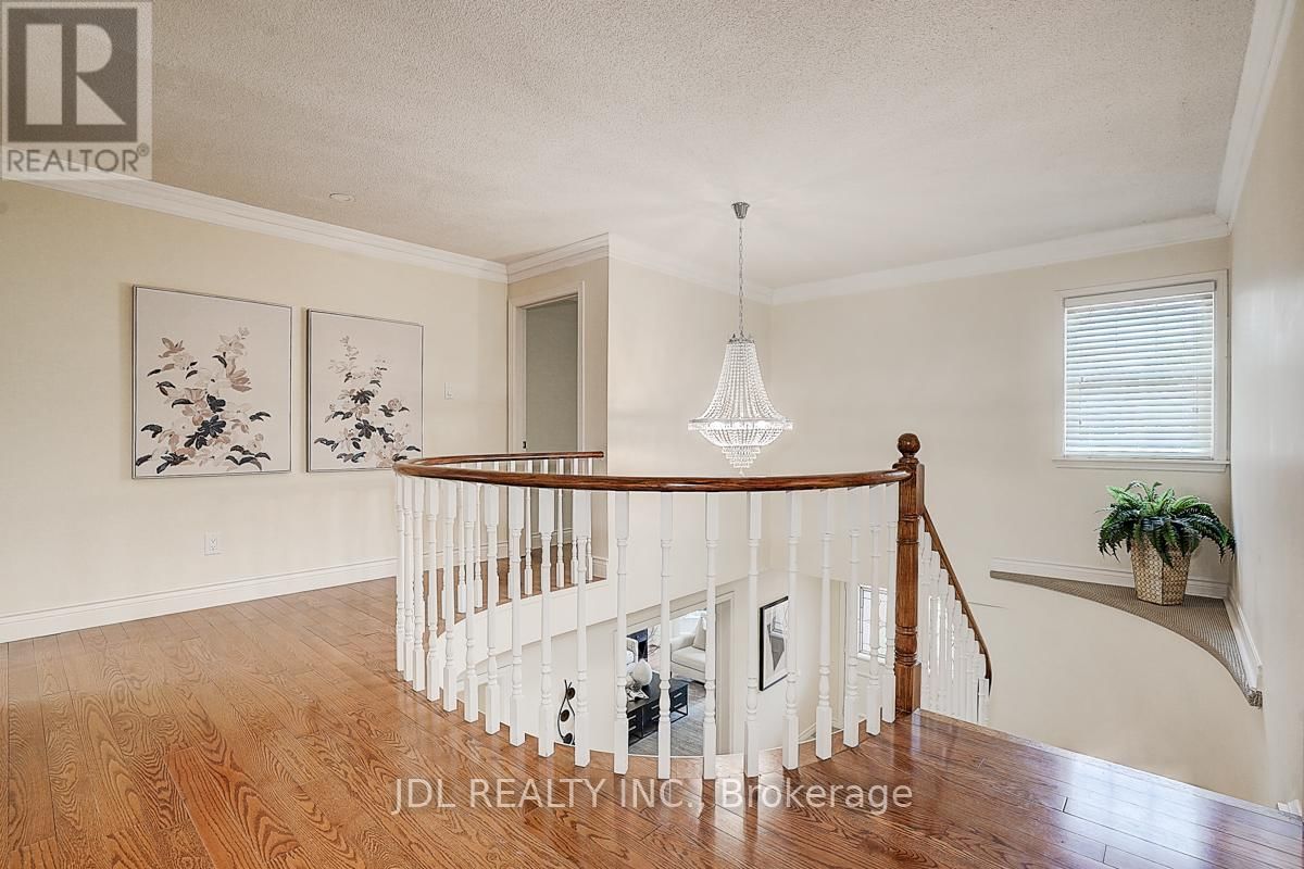 113 AITKEN CIRCLE Image 23
