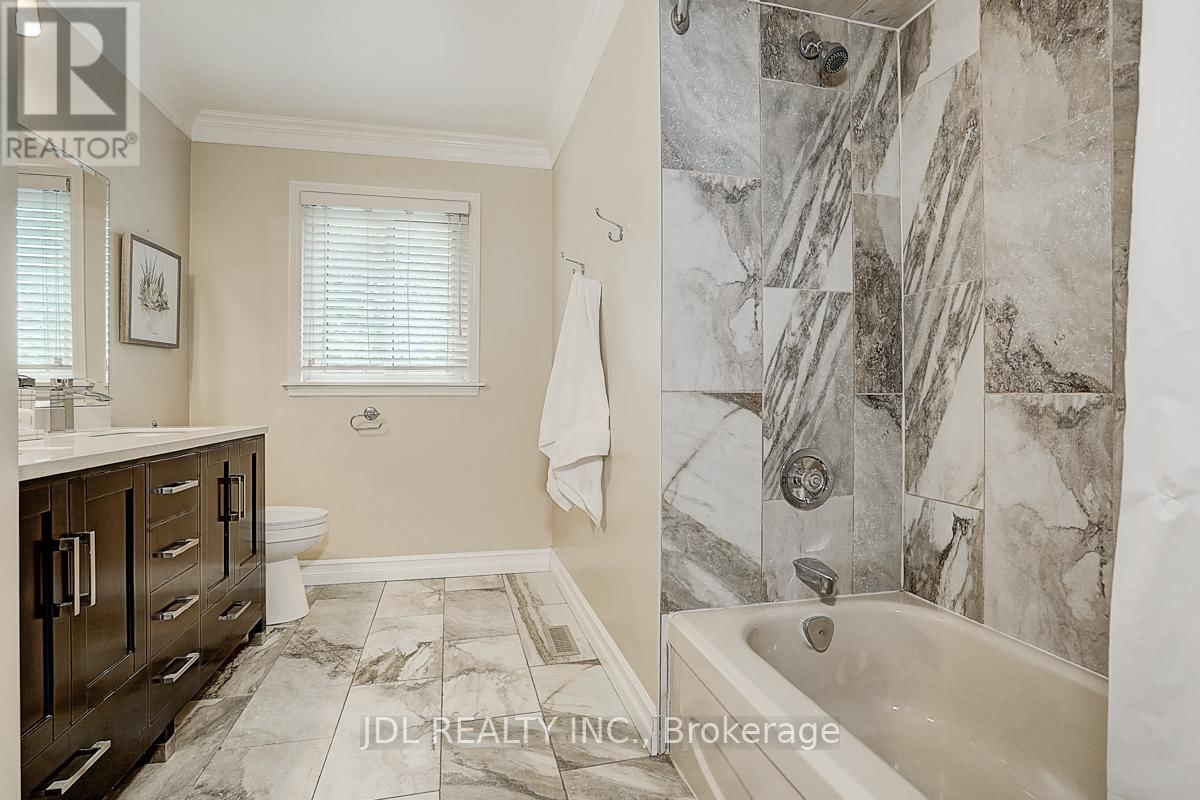 113 AITKEN CIRCLE Image 35