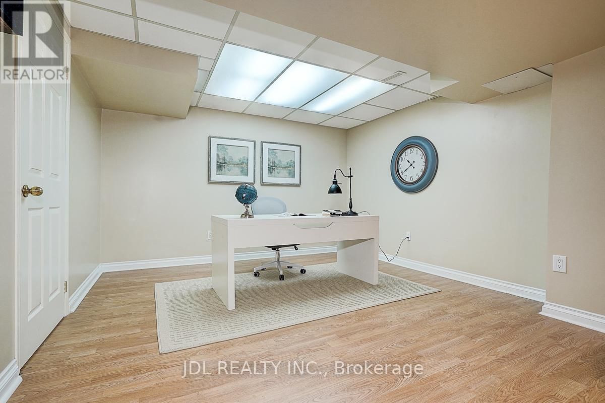 113 AITKEN CIRCLE Image 37