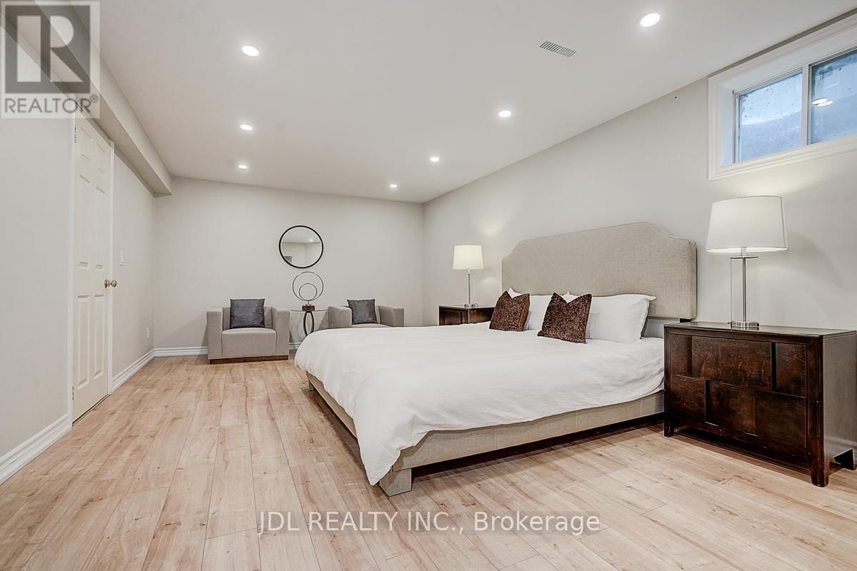 113 AITKEN CIRCLE Image 40