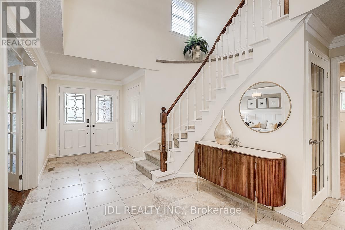 113 AITKEN CIRCLE Image 6