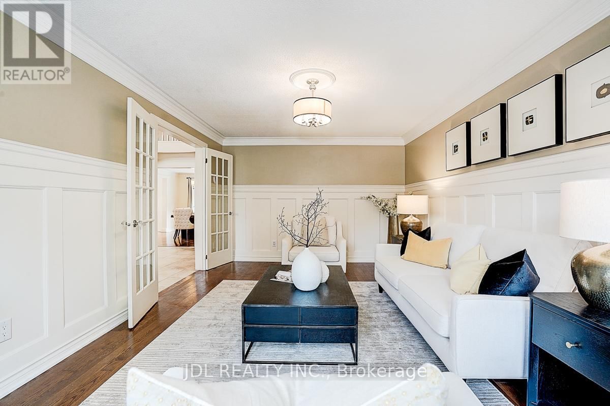 113 AITKEN CIRCLE Image 8