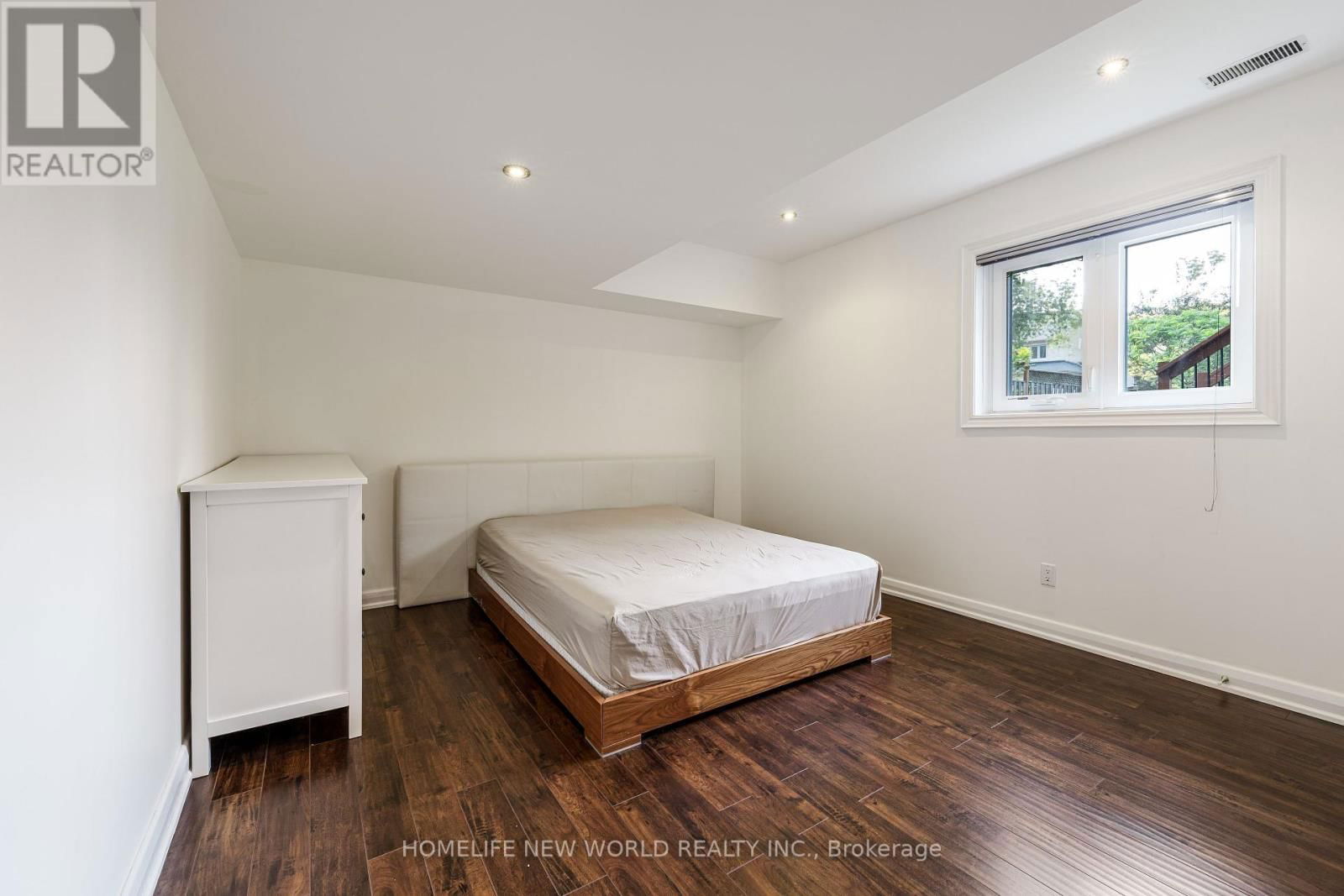 92 BOAKE TRAIL Image 31