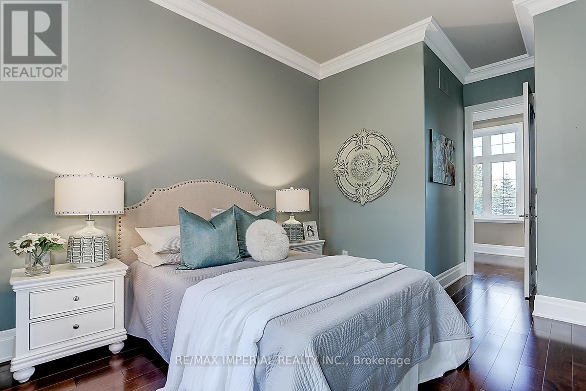 39 FIORELLO COURT Image 24