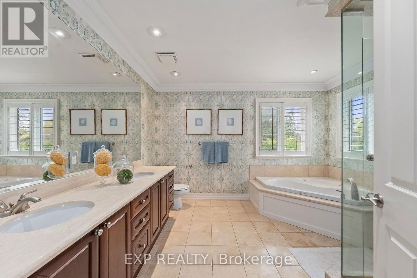 112 TYLER STREET Image 30