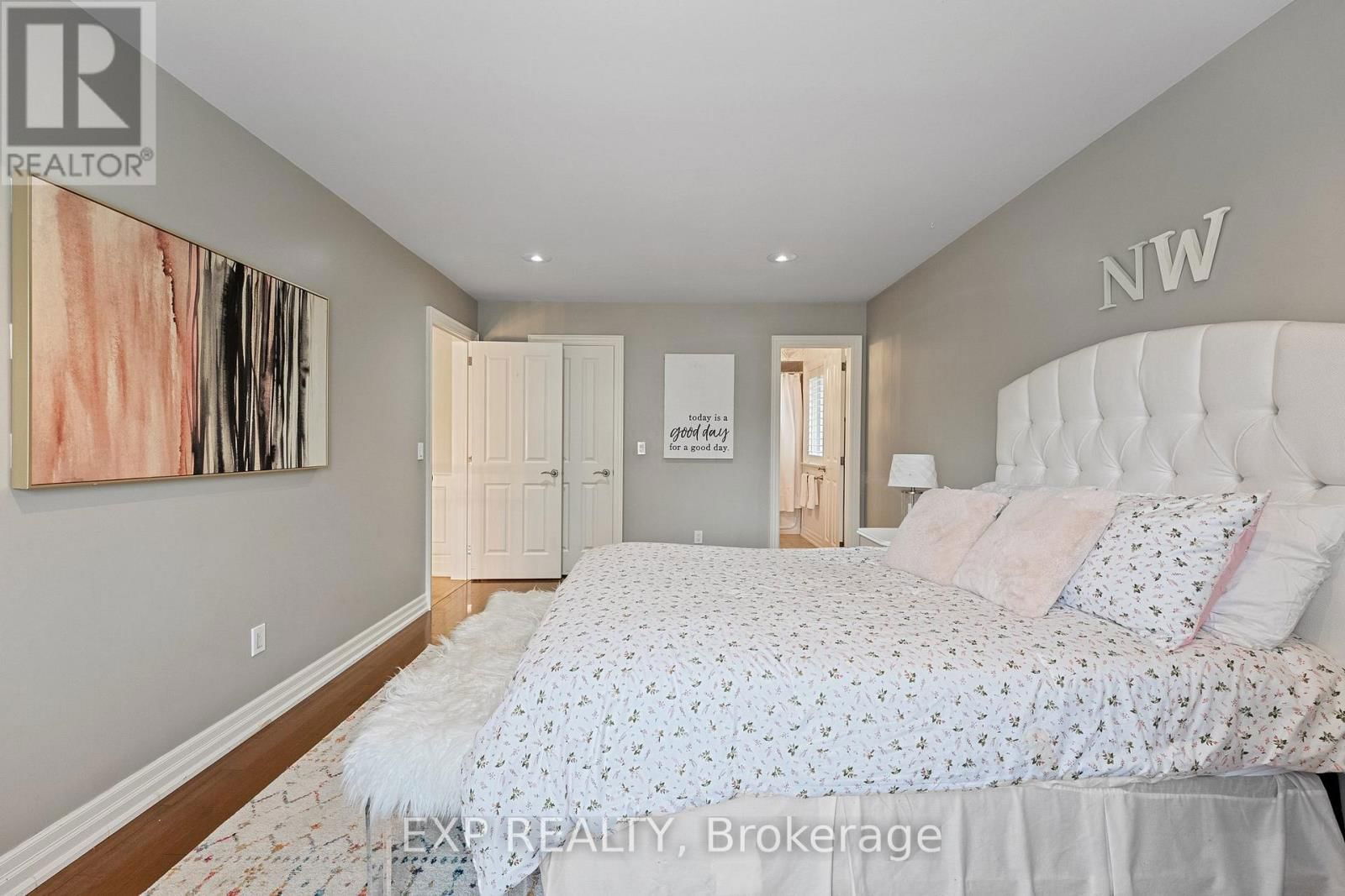 112 TYLER STREET Image 33