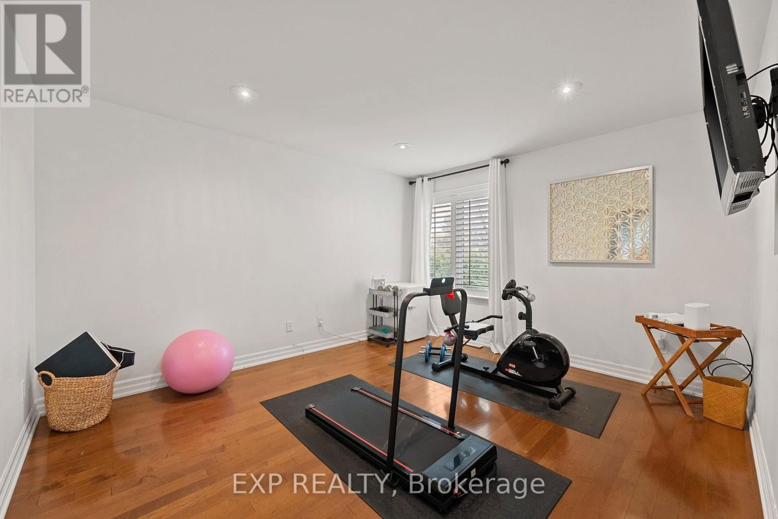 112 TYLER STREET Image 34