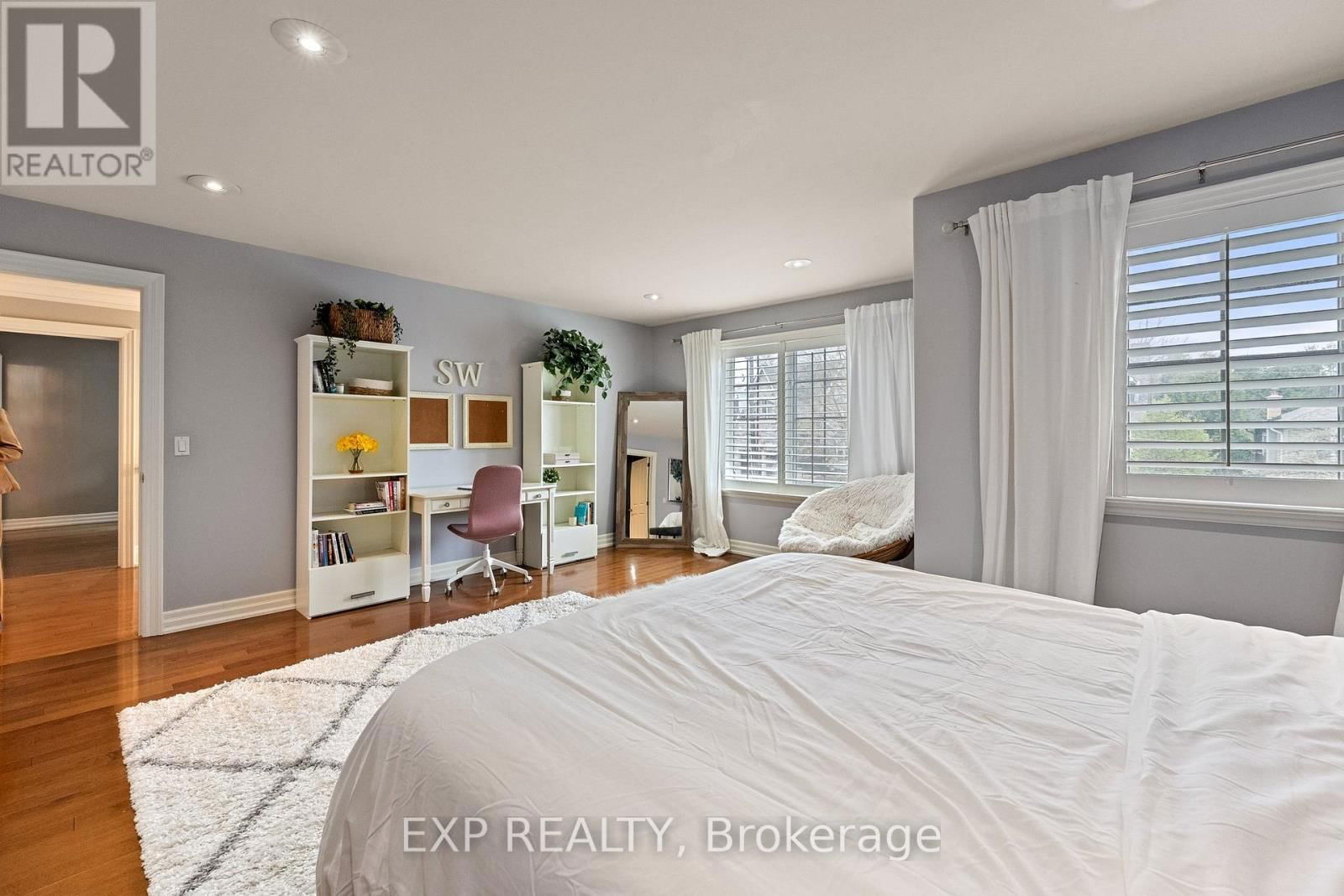 112 TYLER STREET Image 38