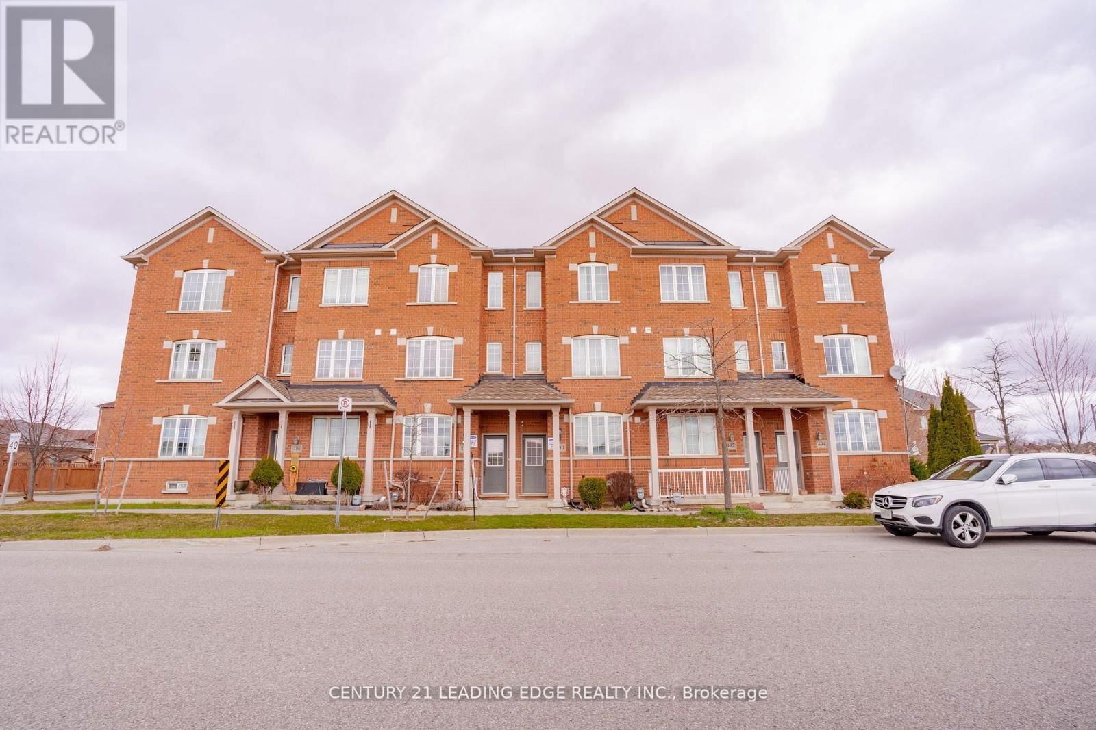 488 RIVERLANDS AVENUE Image 1