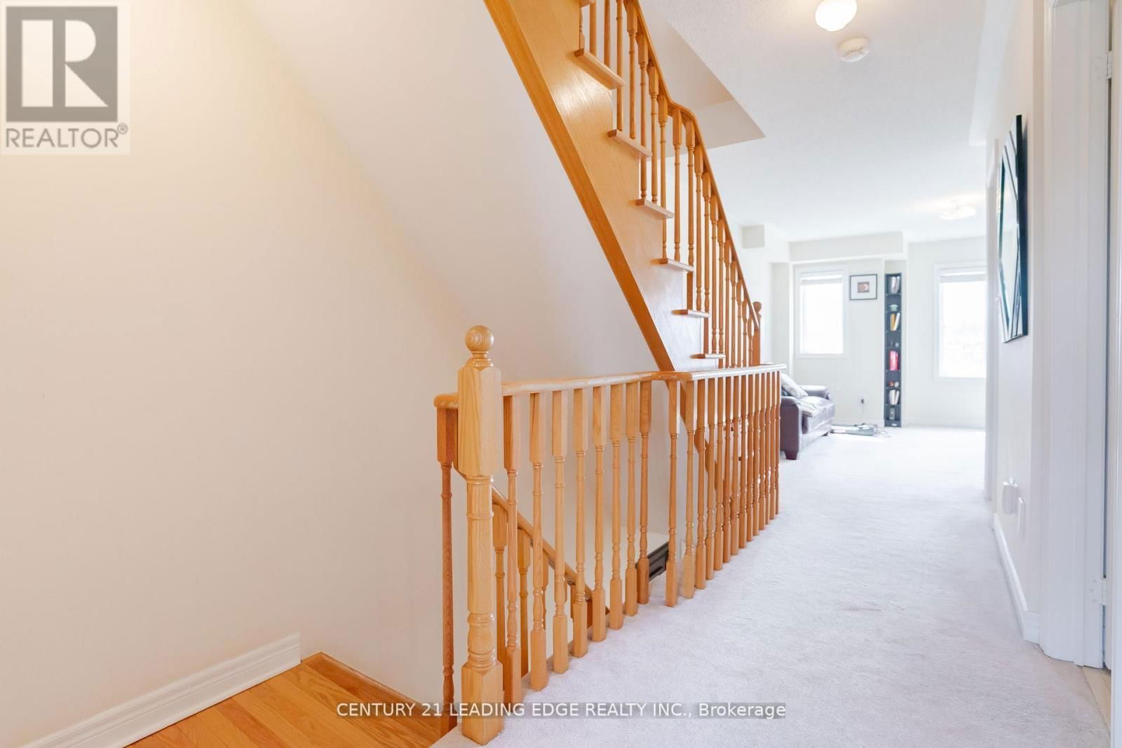 488 RIVERLANDS AVENUE Image 20