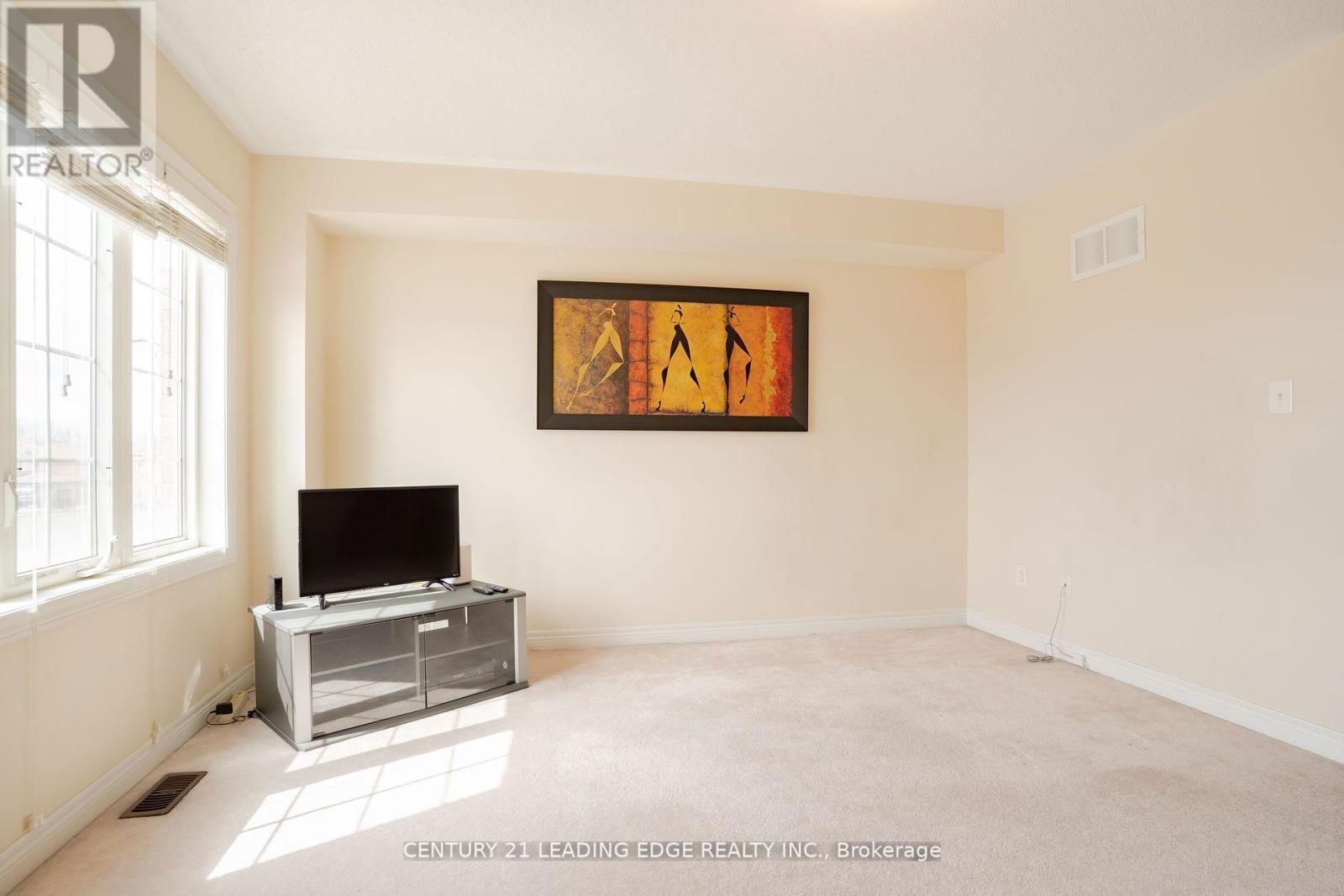 488 RIVERLANDS AVENUE Image 22