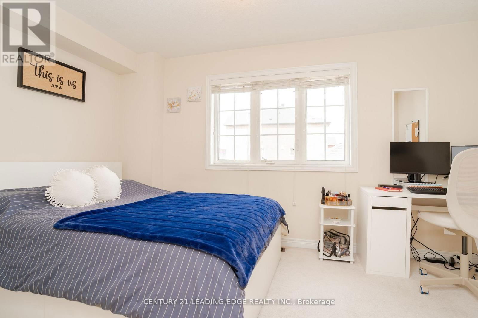 488 RIVERLANDS AVENUE Image 24