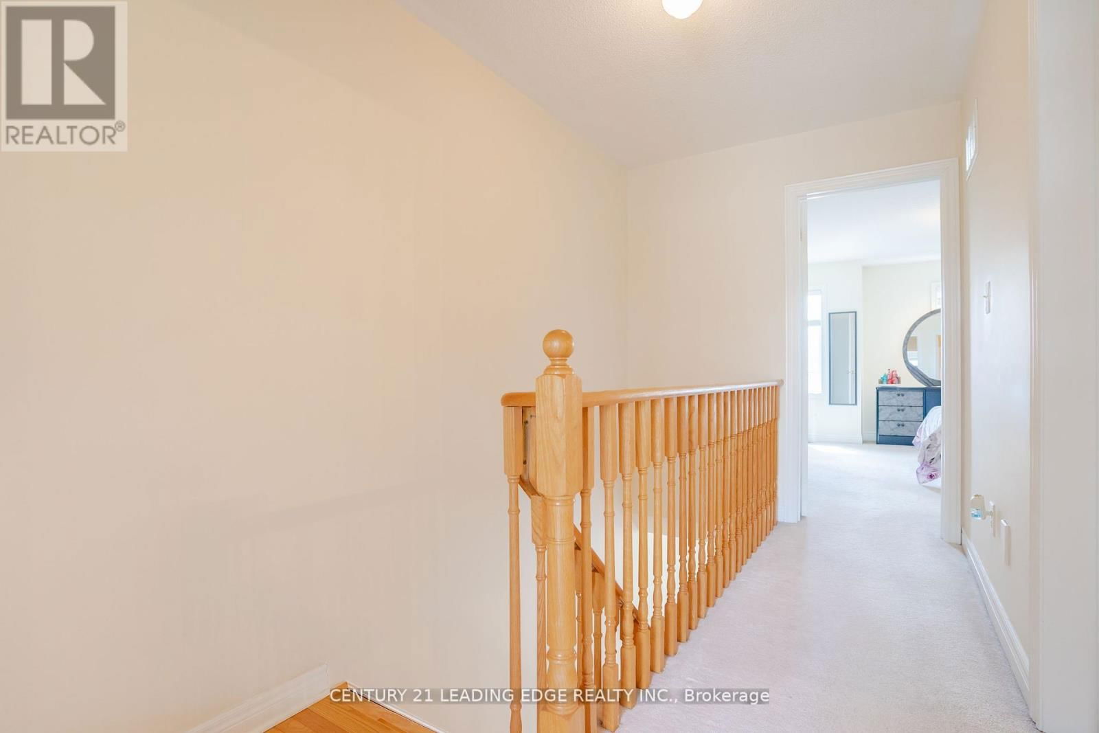 488 RIVERLANDS AVENUE Image 29