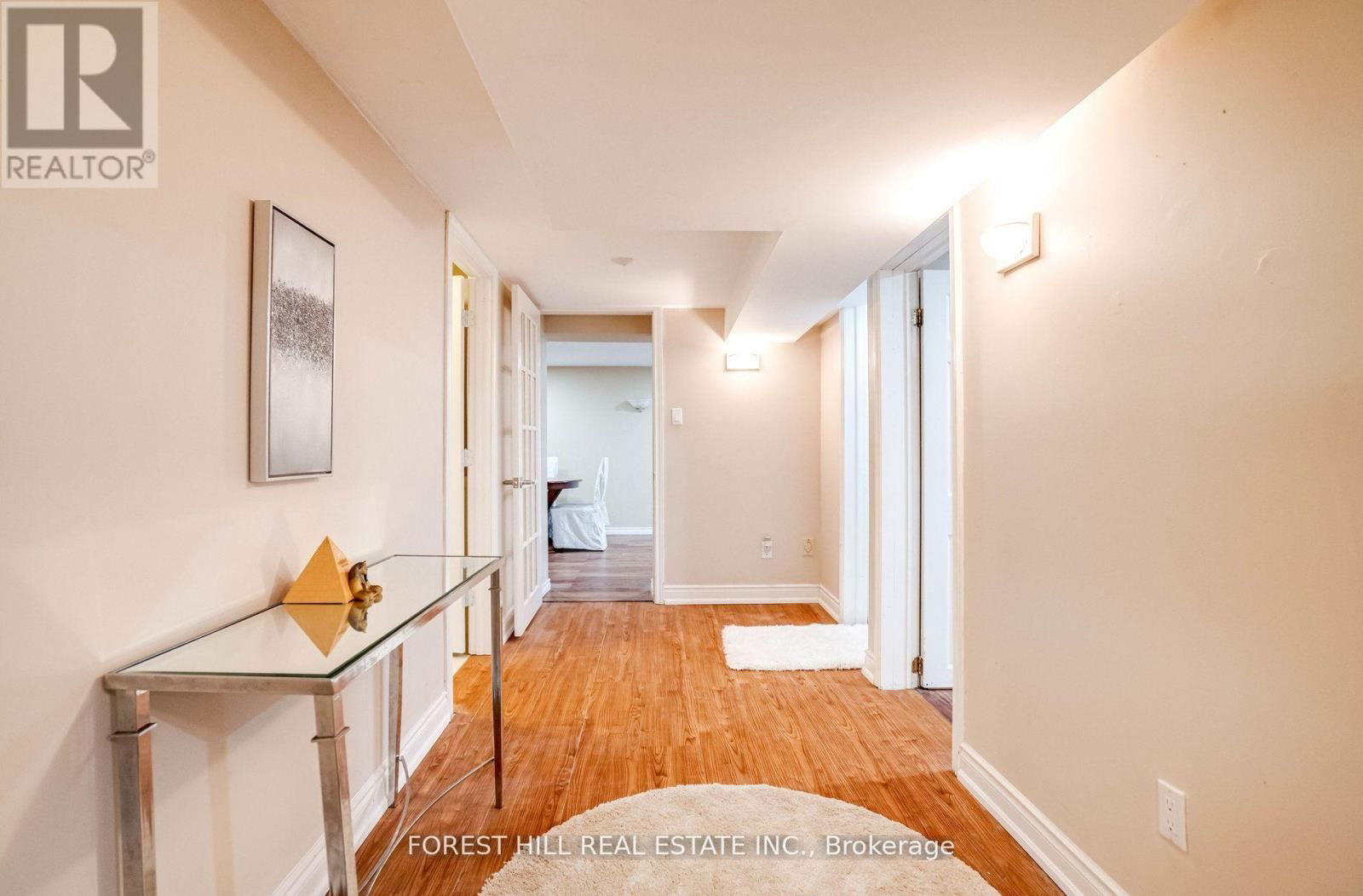 1 WILLIS DRIVE Image 24